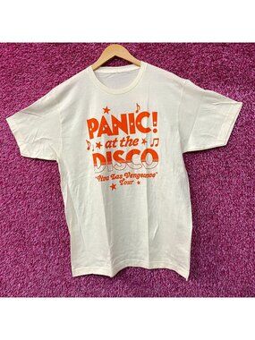 Panic! At The Disco "Viva Las Vengeance" Tour T-Shirt Large